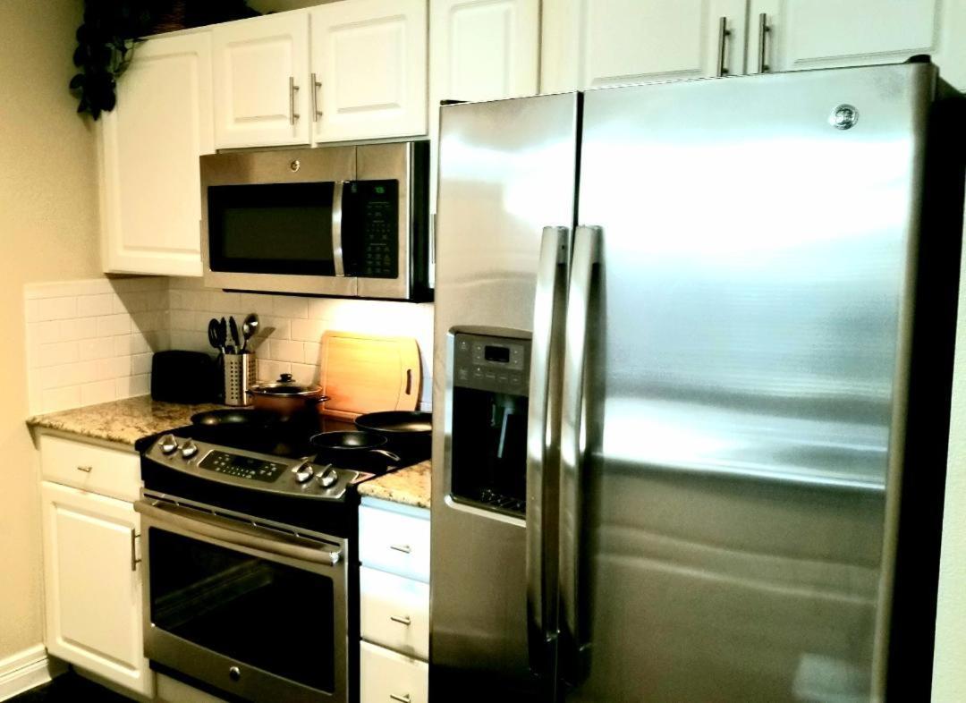 Roomy Downtown Abode Houston Extérieur photo