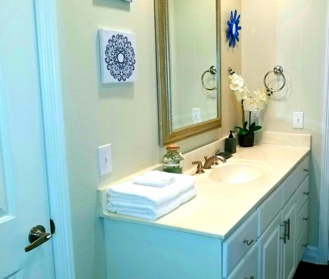Roomy Downtown Abode Houston Extérieur photo